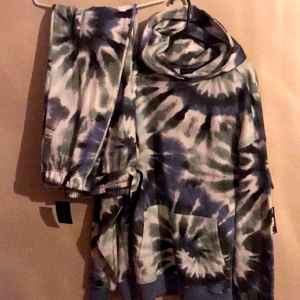 Fleece hoodie/ Joggers